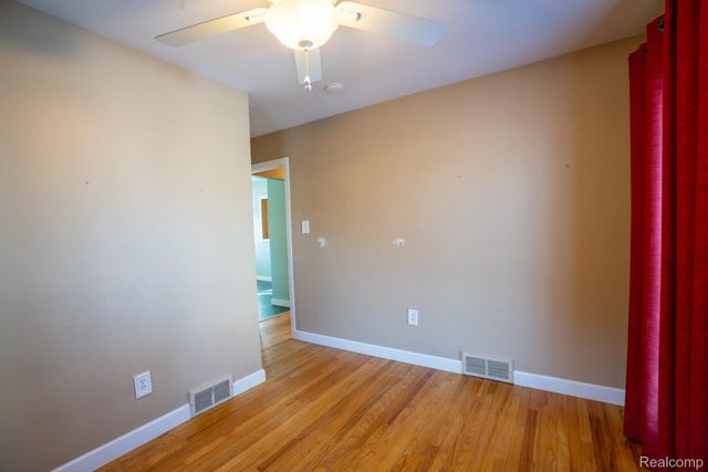 1773 Lakeview Street, Trenton, MI 48183