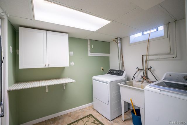 1773 Lakeview Street, Trenton, MI 48183