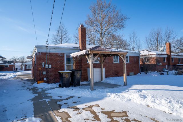 1773 Lakeview Street, Trenton, MI 48183