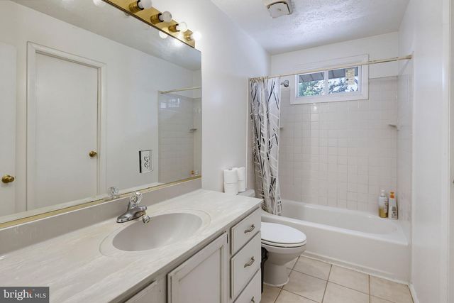 7802 BASTILLE RD, Severn, MD 21144