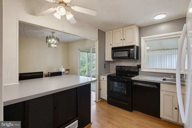 7802 BASTILLE RD, Severn, MD 21144