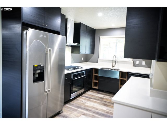 15236 Se KELLY St, Portland, OR 97236