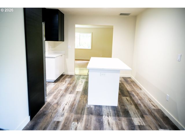 15236 Se KELLY St, Portland, OR 97236