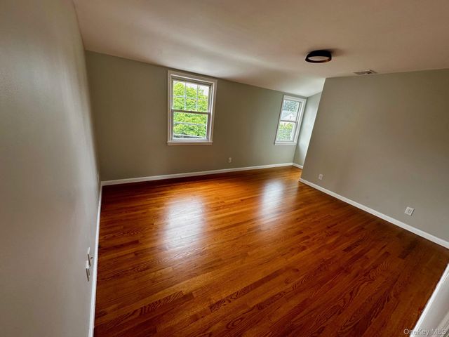 21 Batavia Place 2, Harrison, NY 10528