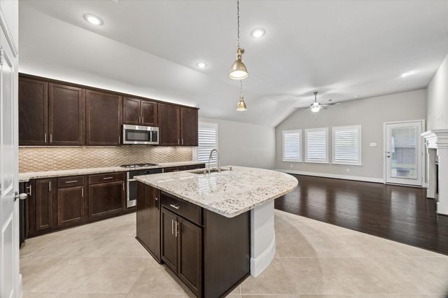 11442 Liger Drive, Tomball, TX 77375