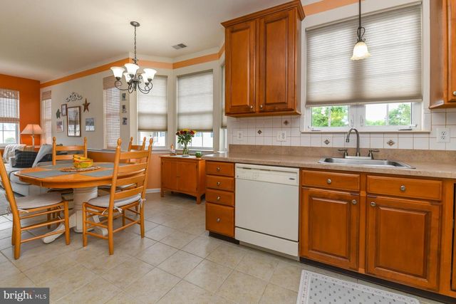 66 PELICAN PL, West Deptford, NJ 08086