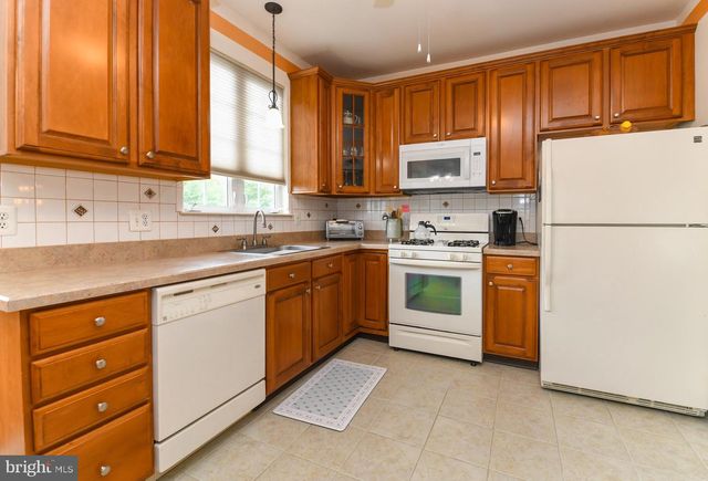 66 PELICAN PL, West Deptford, NJ 08086
