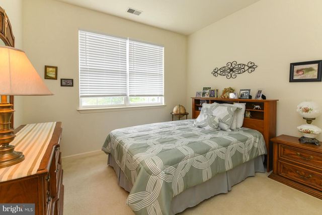 66 PELICAN PL, West Deptford, NJ 08086