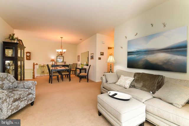 66 PELICAN PL, West Deptford, NJ 08086