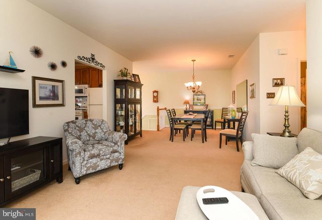 66 PELICAN PL, West Deptford, NJ 08086