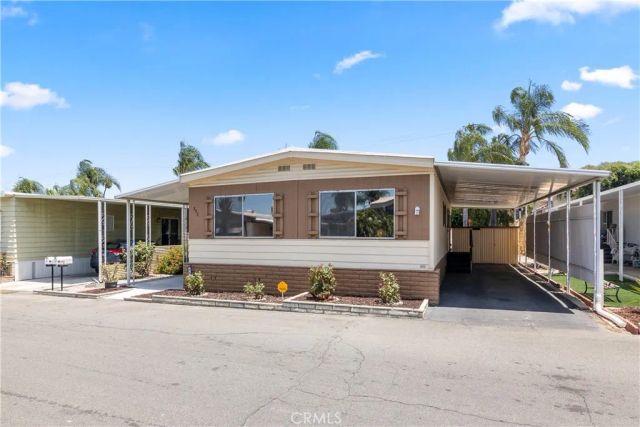 881 Lake Street, Hemet, CA 92544