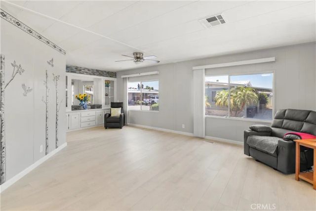 881 Lake Street, Hemet, CA 92544