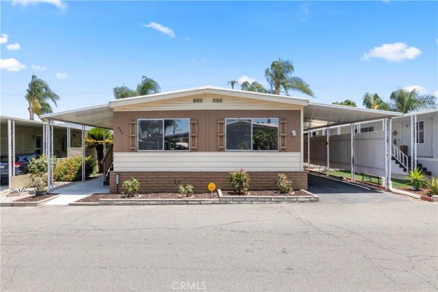 881 Lake Street, Hemet, CA 92544
