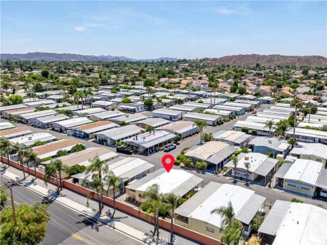 881 Lake Street, Hemet, CA 92544