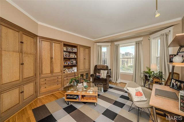 4944 Lindell Boulevard 7E, St Louis, MO 63108