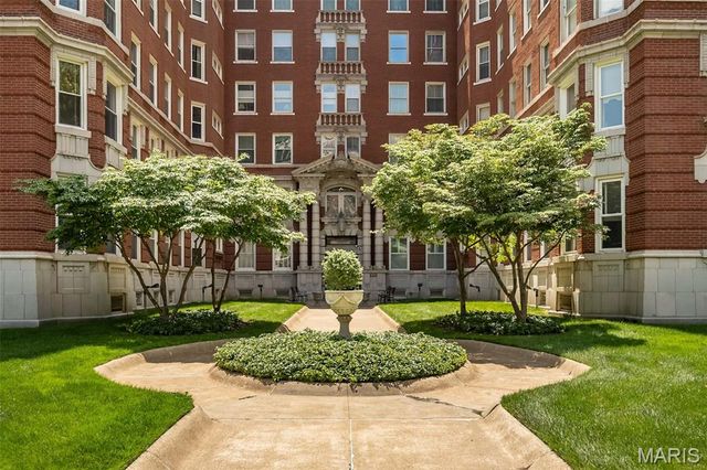 4944 Lindell Boulevard 7E, St Louis, MO 63108