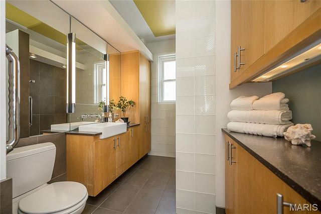4944 Lindell Boulevard 7E, St Louis, MO 63108