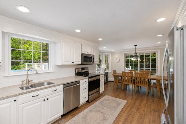 53 Sullivan Road, Hudson, NH 03051