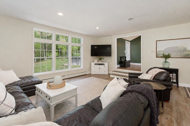 53 Sullivan Road, Hudson, NH 03051