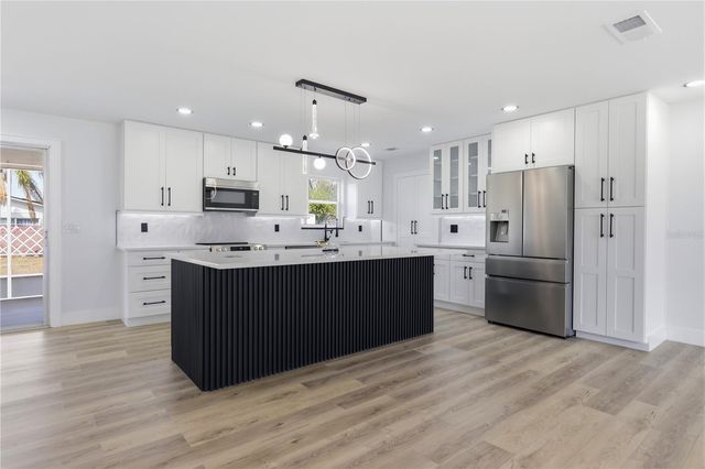 1108 BALFOUR DR, Deltona, FL 32725