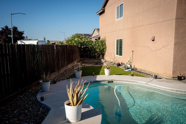 5441 W Pine Avenue, Fresno, CA 93722