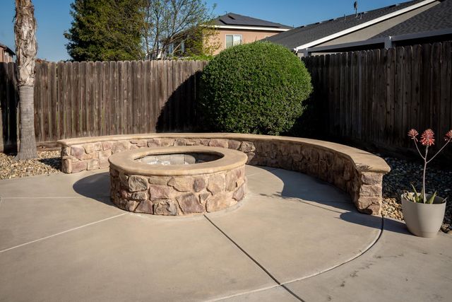 5441 W Pine Avenue, Fresno, CA 93722