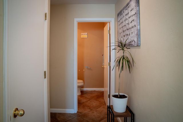 5441 W Pine Avenue, Fresno, CA 93722