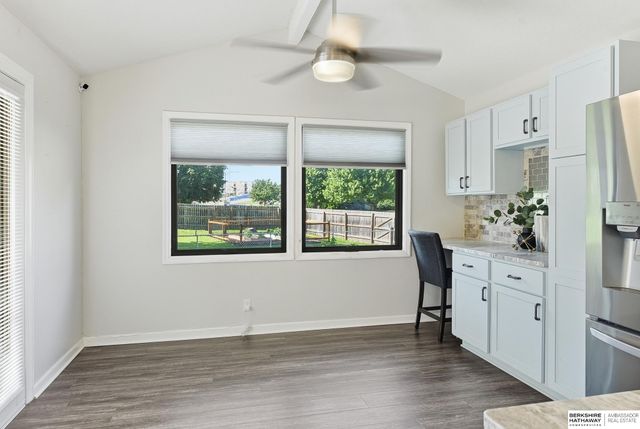 286 Concord Circle, Papillion, NE 68046