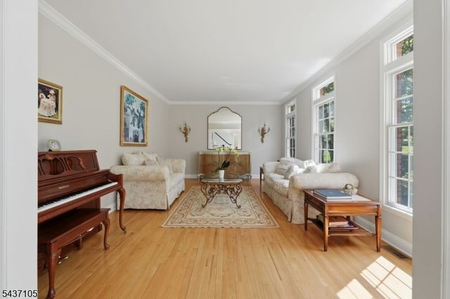 13 Hunters Trl, Chester Twp., NJ 07930