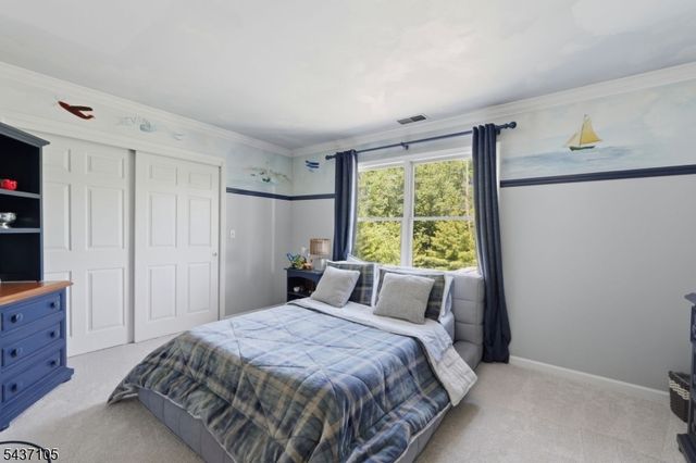 13 Hunters Trl, Chester Twp., NJ 07930