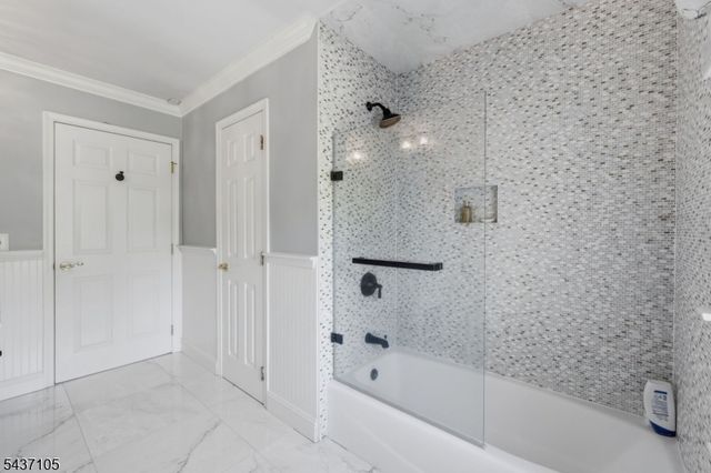 13 Hunters Trl, Chester Twp., NJ 07930