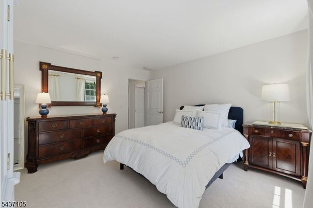 13 Hunters Trl, Chester Twp., NJ 07930