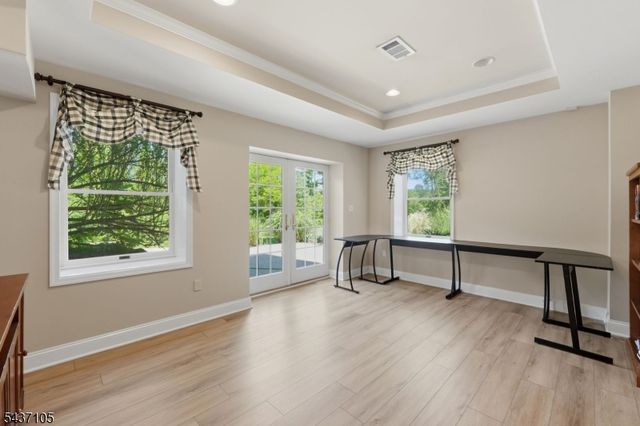 13 Hunters Trl, Chester Twp., NJ 07930