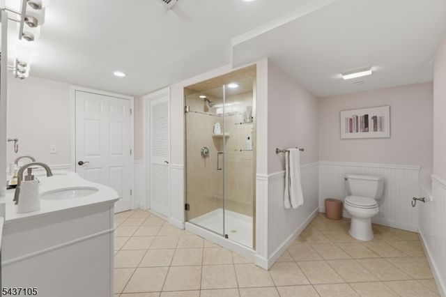 13 Hunters Trl, Chester Twp., NJ 07930