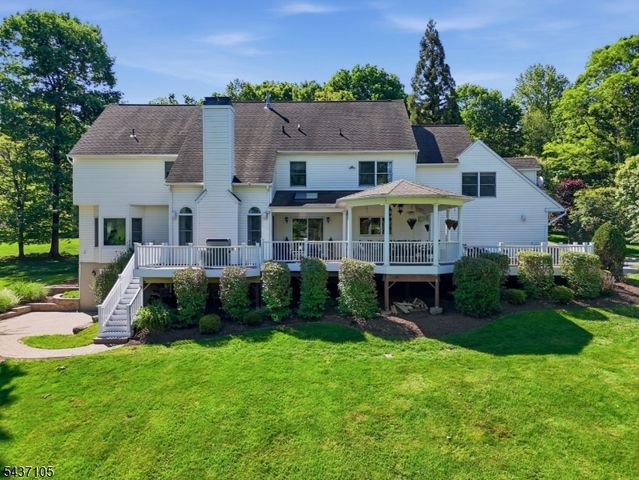 13 Hunters Trl, Chester Twp., NJ 07930