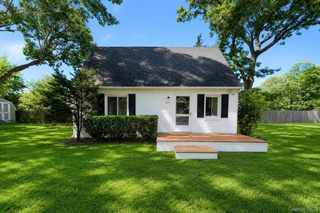 60 Morris Avenue, Farmingville, NY 11738