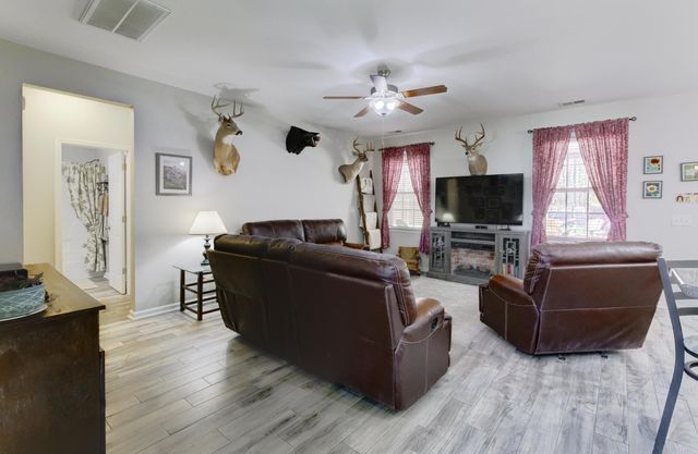 500 Fellers Court, Goose Creek, SC 29445