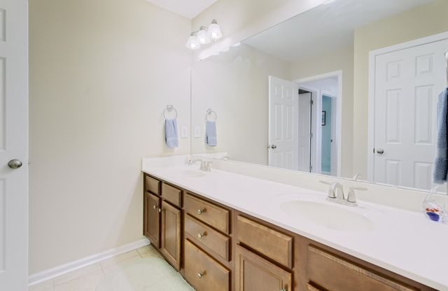 500 Fellers Court, Goose Creek, SC 29445