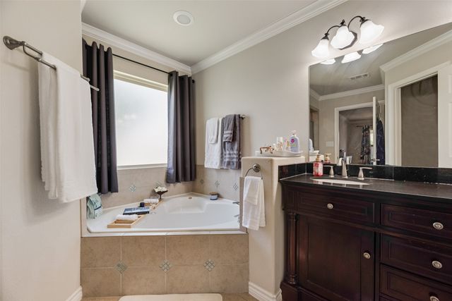 7622 W Shore Drive, The Colony, TX 75056