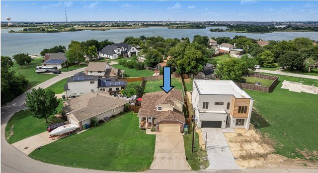 7622 W Shore Drive, The Colony, TX 75056