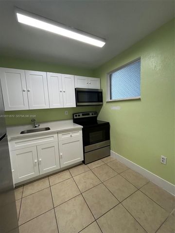 19825 SW 114th Ave 124-5, Miami, FL 33157