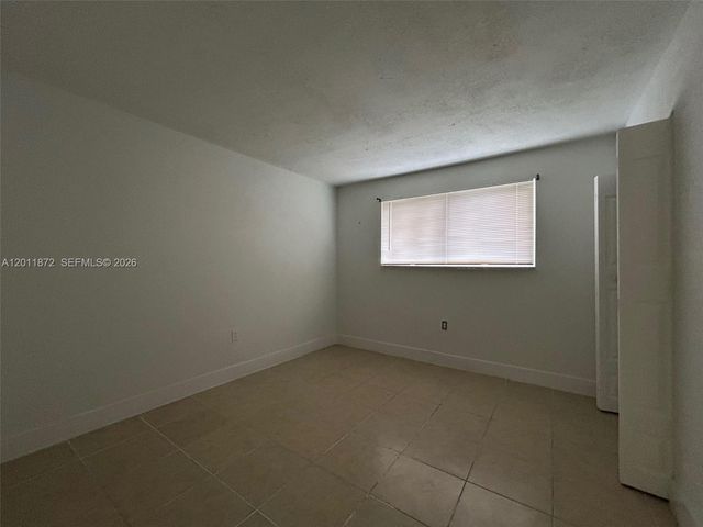 19825 SW 114th Ave 124-5, Miami, FL 33157