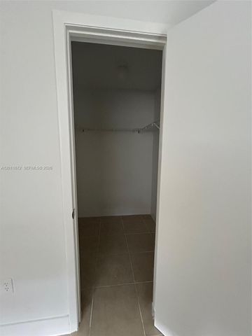 19825 SW 114th Ave 124-5, Miami, FL 33157