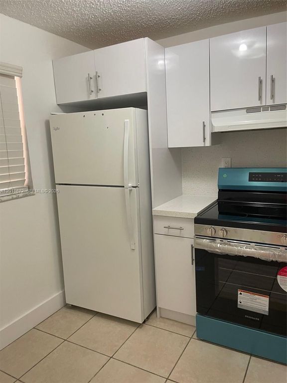 19825 SW 114th Ave 124-5, Miami, FL 33157