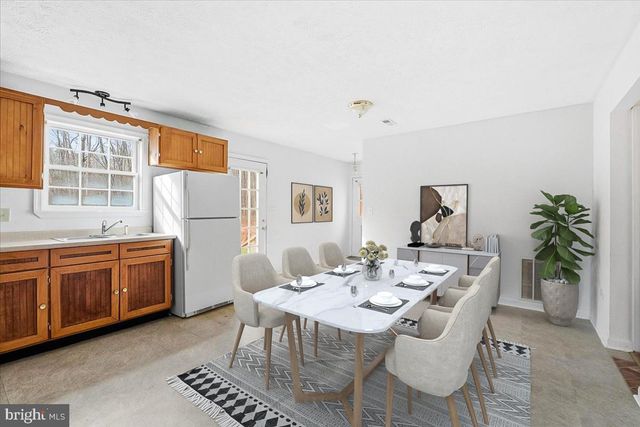 1345 PAULS WOODS RD, Delray, WV 26714