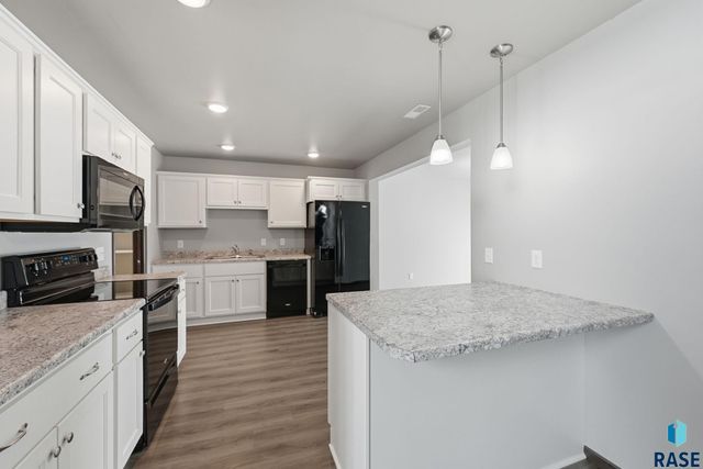 1107 S President Ct Court, Sioux Falls, SD 57106