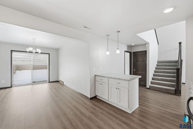 1107 S President Ct Court, Sioux Falls, SD 57106