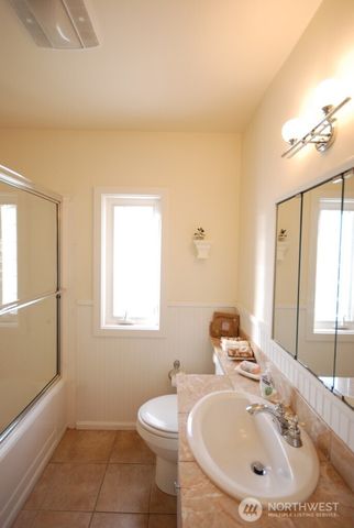 4610 Lake WA Boulevard NE, Kirkland, WA 98033