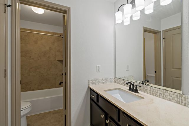13418 Lansdown Street, Rosharon, TX 77583