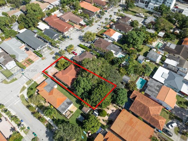 2830 SW 17th St, Miami, FL 33145